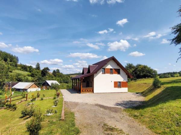 Bliźniak nad stawem