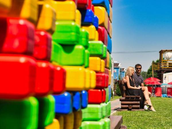 Plac zabaw i strefa dla dzieci i rodziców