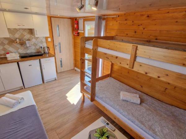 Domek tradycyjny numer 6B