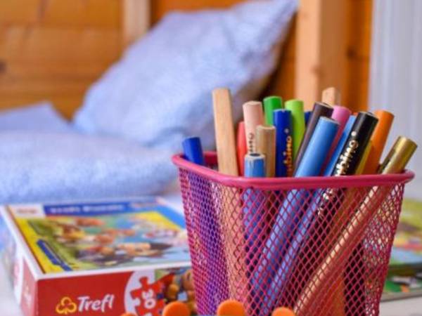 Zabawki i strefa dla dzieci w każdym domku