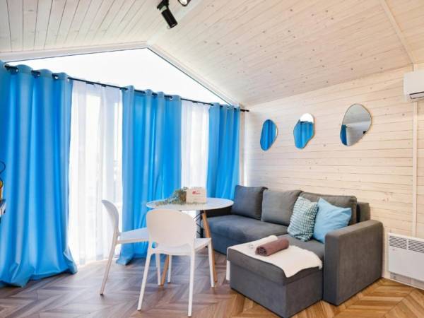 Przytulny salon z aneksem k