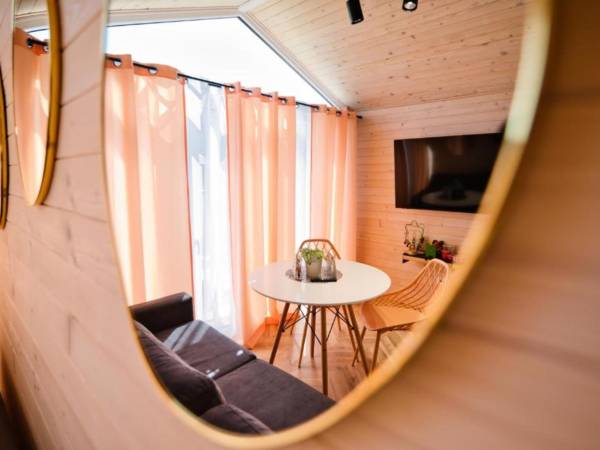 Przestronne domki zaprojektowane z myślą o komforcie