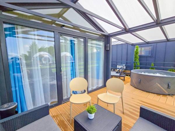 Jacuzzi na tarasie – idealne miejsce na relaks pod gołym niebem!