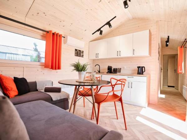 Przestronne domki zaprojektowane z myślą o komforcie!