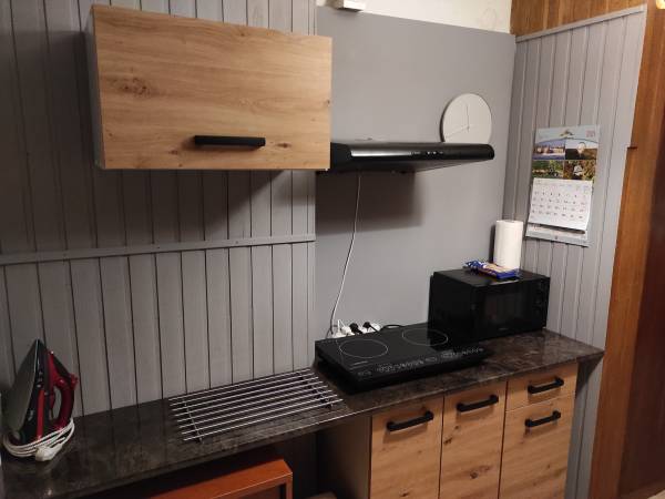 Aneks kuchenny w korytarzu