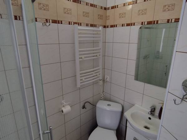 Pokój dwuosobowy - łazienka