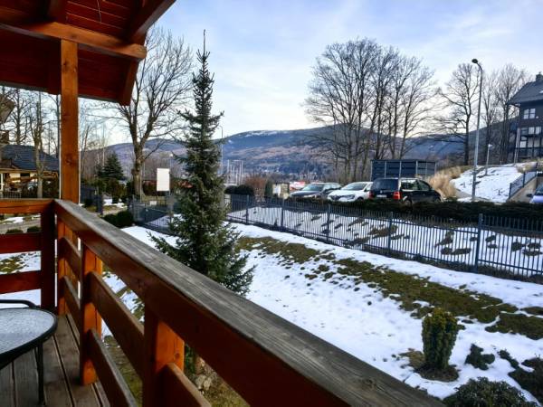 Luksusowy Domek Fantazja z Sauną i Kominkiem przy Stoku Narciarskim 