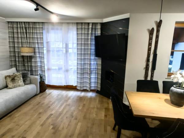 Luksusowy Domek Fantazja z Sauną i Kominkiem przy Stoku Narciarskim 