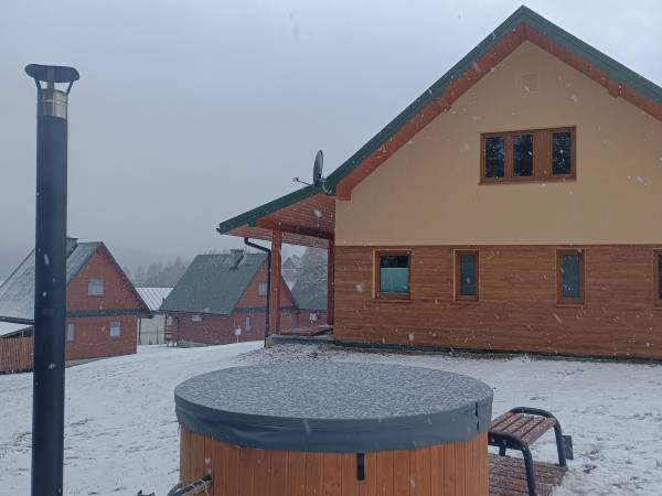 Jacuzzi zewnętrzne na Obiekcie