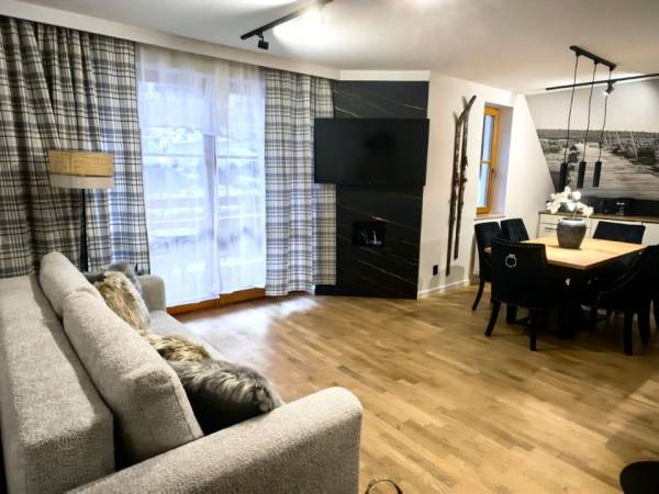 Luksusowy Domek Fantazja z Sauną i Kominkiem przy Stoku Narciarskim 