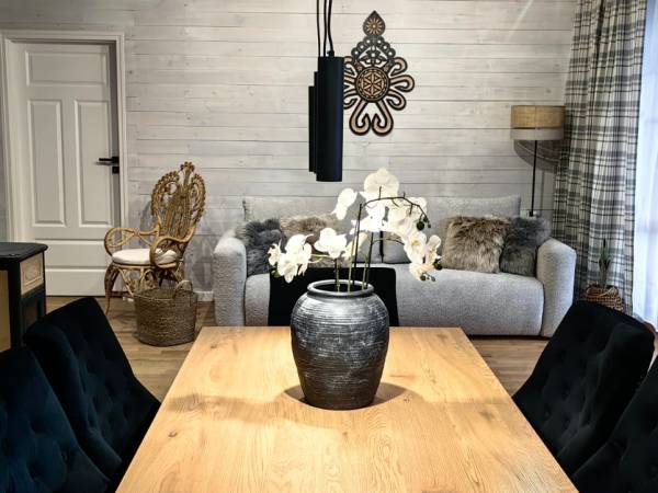 Luksusowy Domek Fantazja z Sauną i Kominkiem przy Stoku Narciarskim 