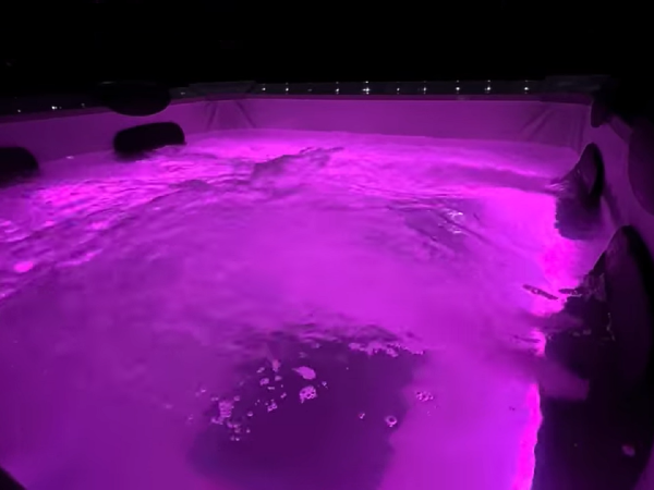 Leśny Zakątek z sauną, basenem i jacuzzi 