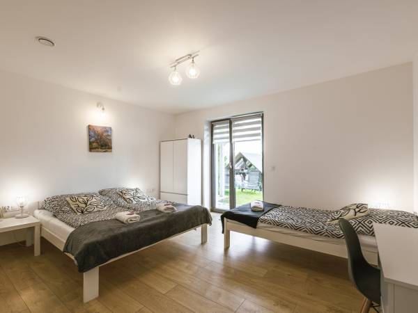 pokó trzyosobowy parter