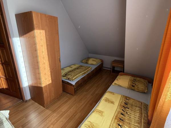 Pokoje Gościnne ''Pod Smrekami''