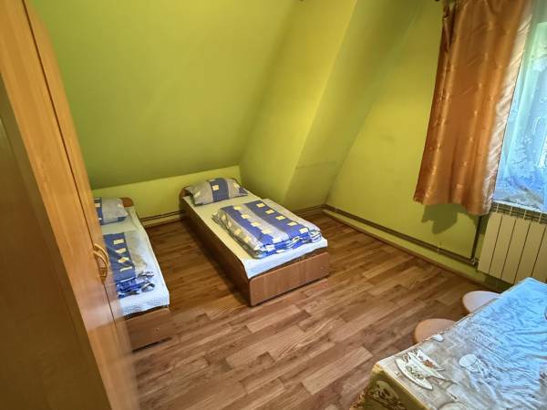 Pokoje Gościnne ''Pod Smrekami''