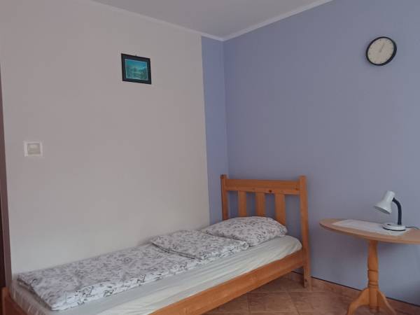 Pokój nr 2_3 osobowy 