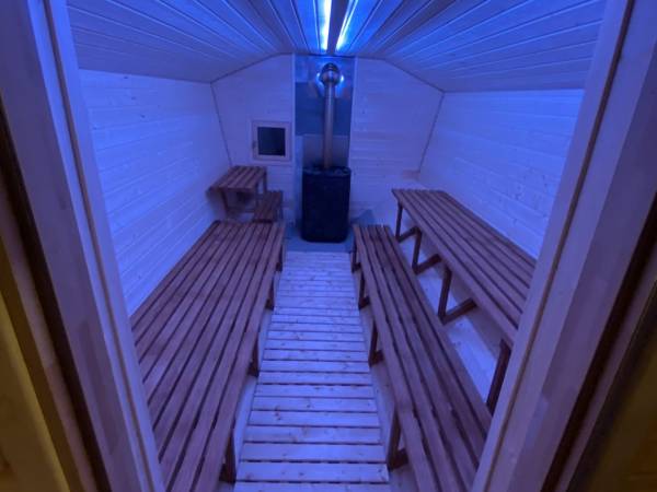 Domek z stawem w lesie SAUNA (BALIA)