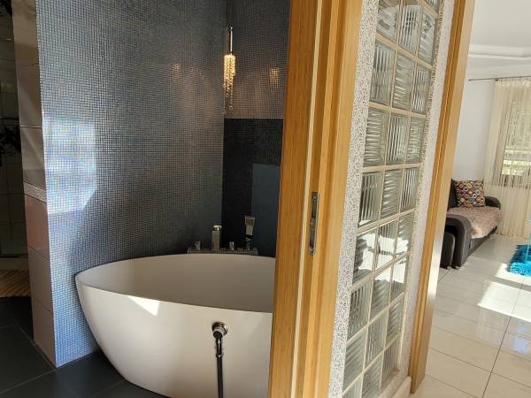 Pokoje i Apartament Asenata