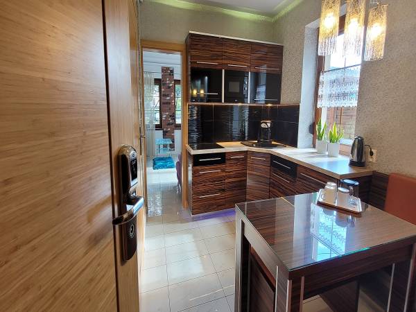 Pokoje i Apartament Asenata