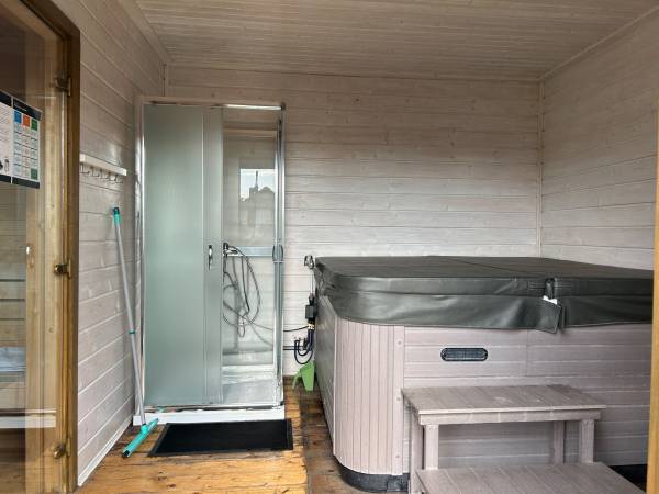 Domki WESTERN HOUSE Giżycko Fuleda Sauna Jacuzzi Kominek