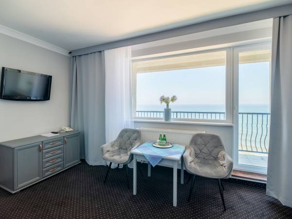 Hotel Wodnik - Twój Hotel z widokiem na morze