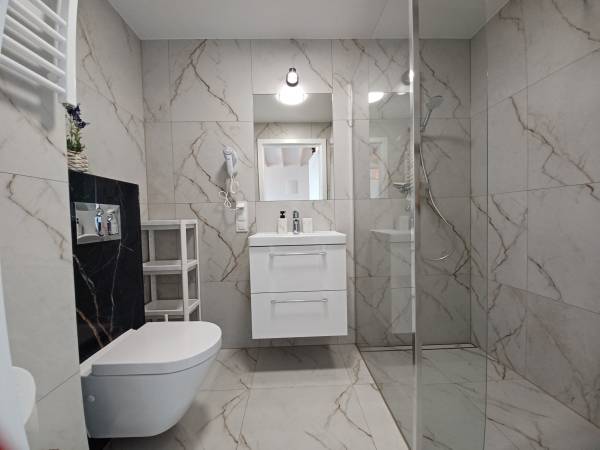 Błękitne Zamorze i Domki Premium