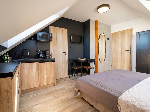 Dom Gościnny Karolek - Apartamenty i Pokoje 