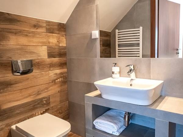 Dom Gościnny Karolek - Apartamenty i Pokoje 