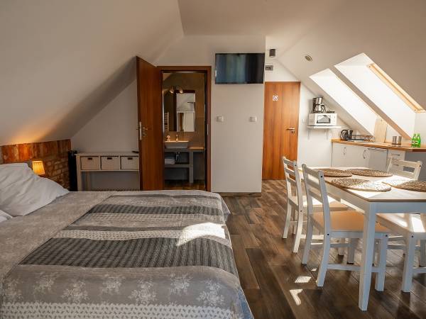 Dom Gościnny Karolek - Apartamenty i Pokoje 