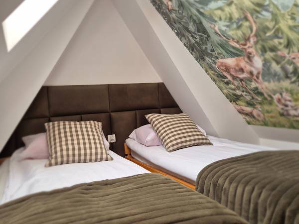 Willa Chwost Pokoje i Apartamenty