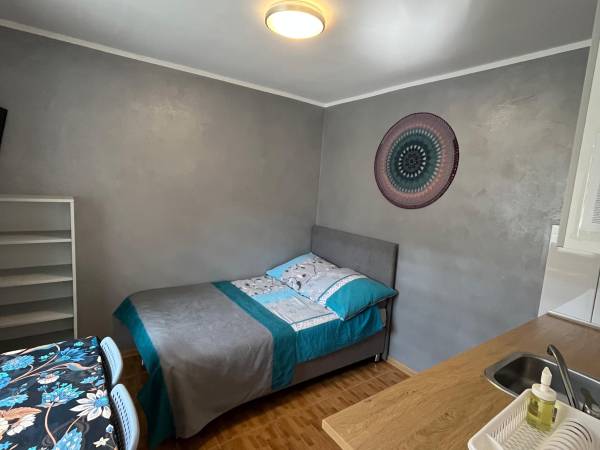 Pokój z aneksem w studio nr 9