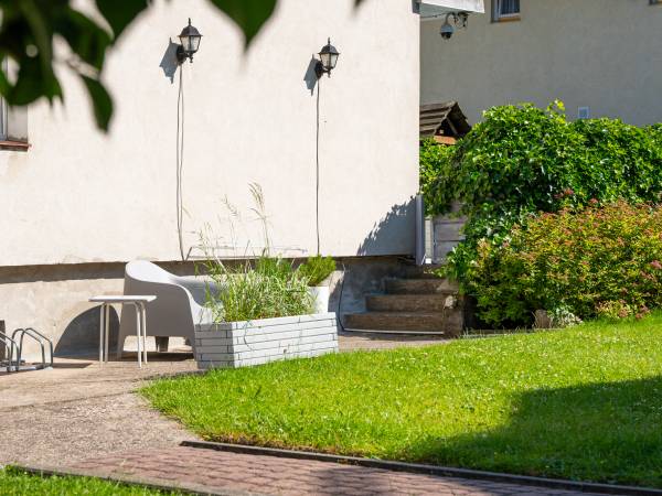 ogród, stojak na rowery