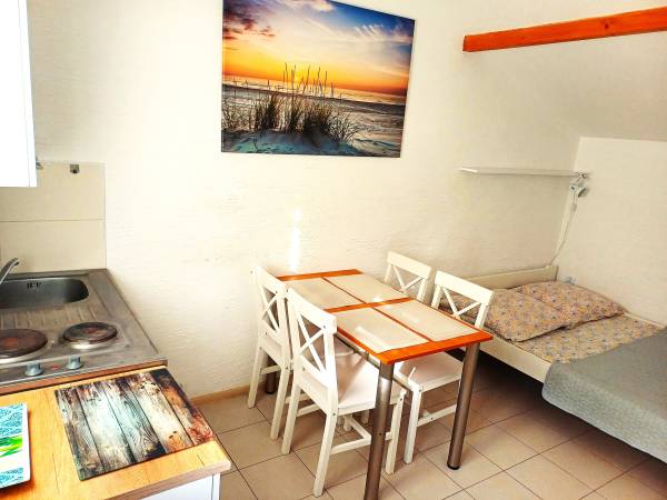  MUROWANY DOMEK LETNISKOWY 2 POK. 4 OSOB. z BALKONEM oraz MINI KUCHNIĄ