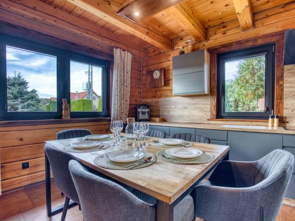 Dom z Bala- jadalnia kuchnia