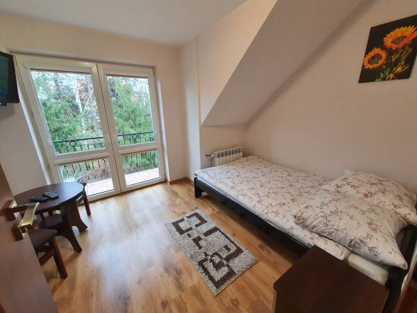 Pokój nr 2: pokój dwuosobowy