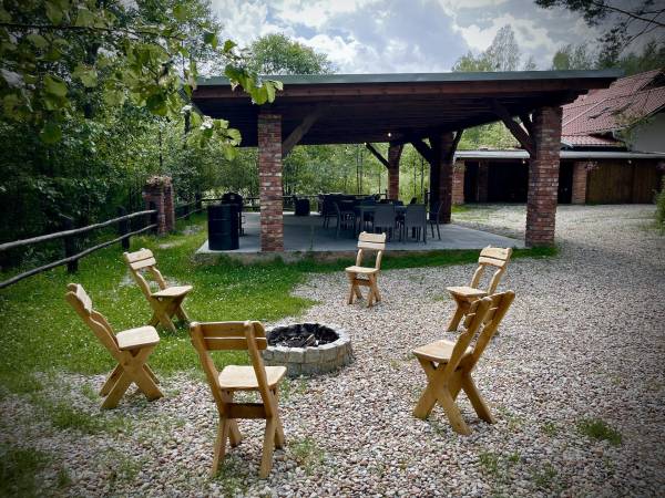 Dworek Wdzydze - Domki i Apartamenty