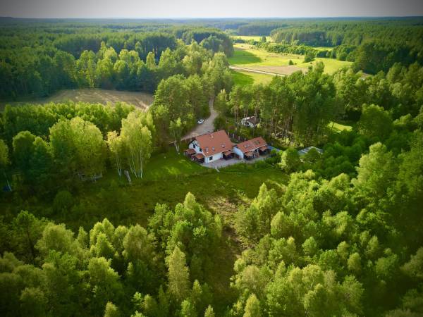 Dworek Wdzydze - Domki i Apartamenty