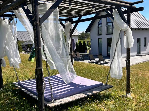 Domki na polanie Borzestowska Huta jezioro Raduńskie 