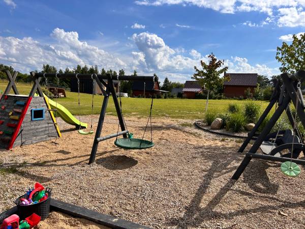 Domki na polanie Borzestowska Huta jezioro Raduńskie 