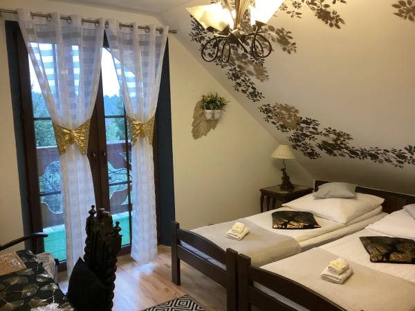 Pokój nr 6 z Balkonem 