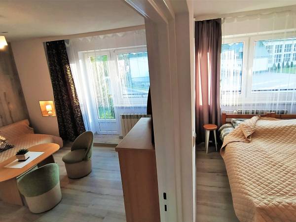 Pokój rodzinny 5 osobowy z łazienką i balkonem