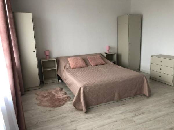 Pokój nr 1 w apartamencie