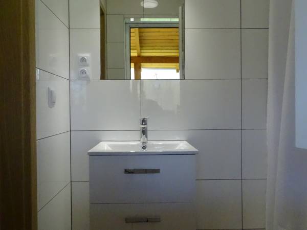 Dębowa Ostoja - domki agroturystyczne nad stawem