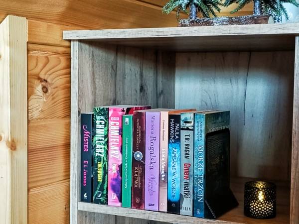 biblioteczka, sypialnia