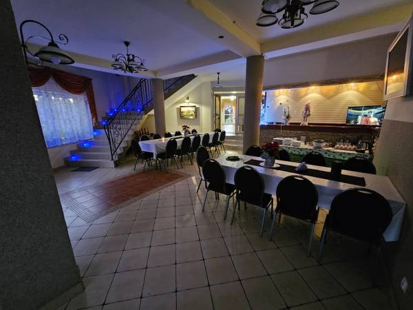 Dom wypoczynkowy leśniczówka 18 sala bankietowa 