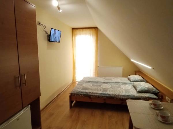 pokój 2osobowy z lodówką