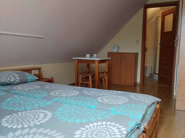 pokój 2osobowy z lodówką