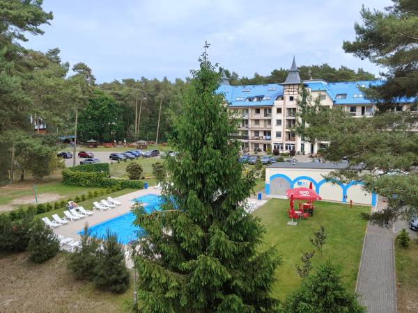 Widok z balkonu na obiekt