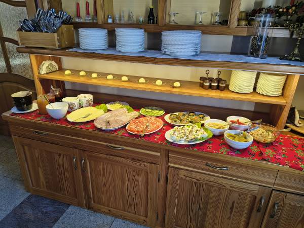 Willa Anna - bufet, pobyt BB