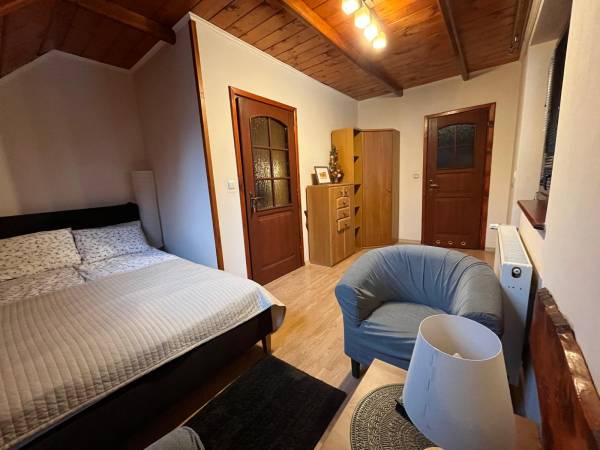 Domek nad górskim potokiem (u Doroty)